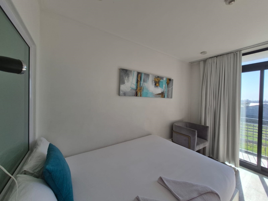 To Let 1 Bedroom Property for Rent in Woodstock Western Cape